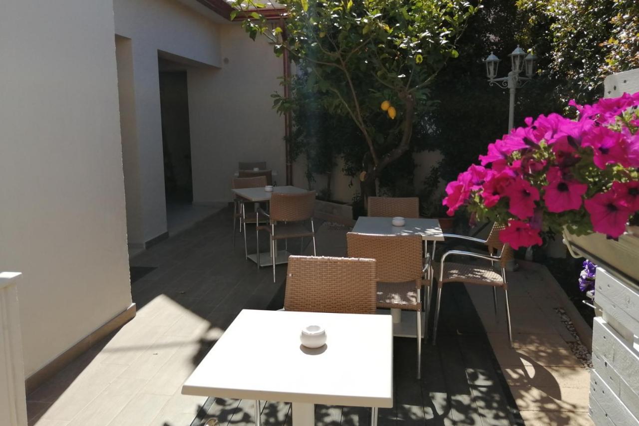 Marme Ξενοδοχείο San Teodoro  Εξωτερικό φωτογραφία